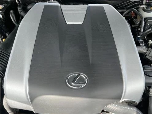 2022 Lexus IS 3rd Gen - Image 17 of 19