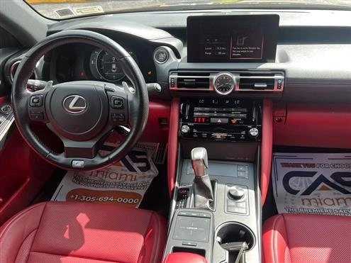2022 Lexus IS 3rd Gen - Image 11 of 19