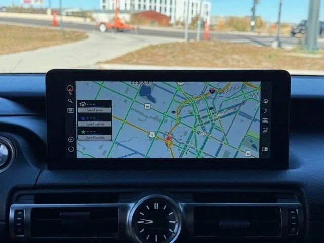 2022 Lexus IS 3rd Gen - Image 19 of 20