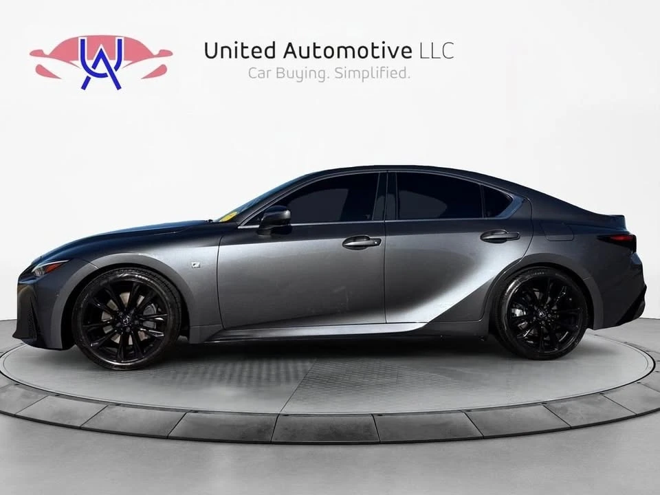 2022 Lexus IS 3rd Gen - Image 4 of 20