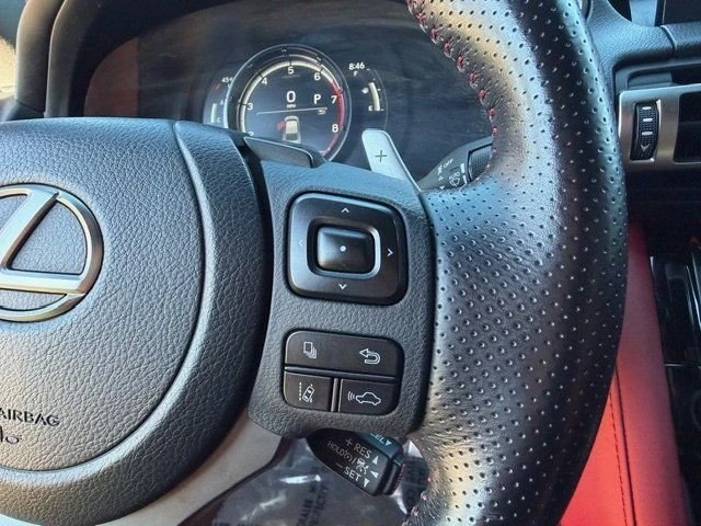 2022 Lexus IS 3rd Gen - Image 16 of 20