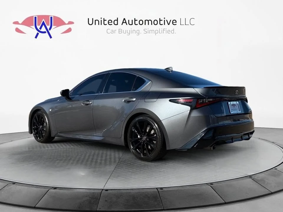 2022 Lexus IS 3rd Gen - Image 8 of 20