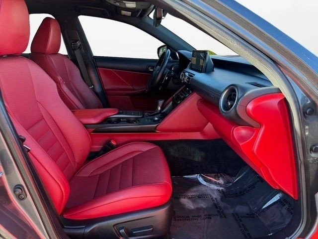 2022 Lexus IS 3rd Gen - Image 12 of 20