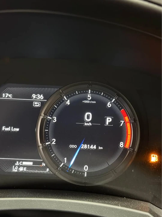 2022 Lexus IS 3rd Gen - Image 9 of 10