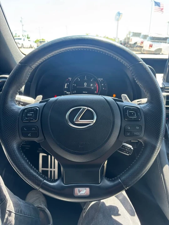 2022 Lexus IS 3rd Gen - Image 9 of 18