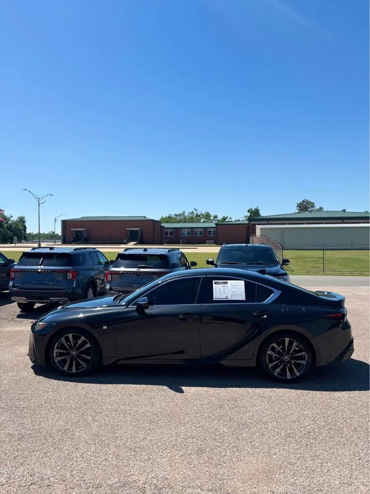 2022 Lexus IS 3rd Gen - Image 3 of 18