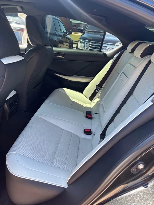 2022 Lexus IS 3rd Gen - Image 18 of 18