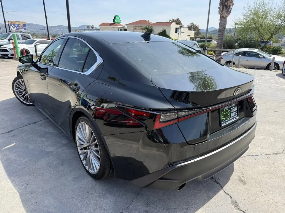 2022 Lexus IS 3rd Gen - Image 7 of 20