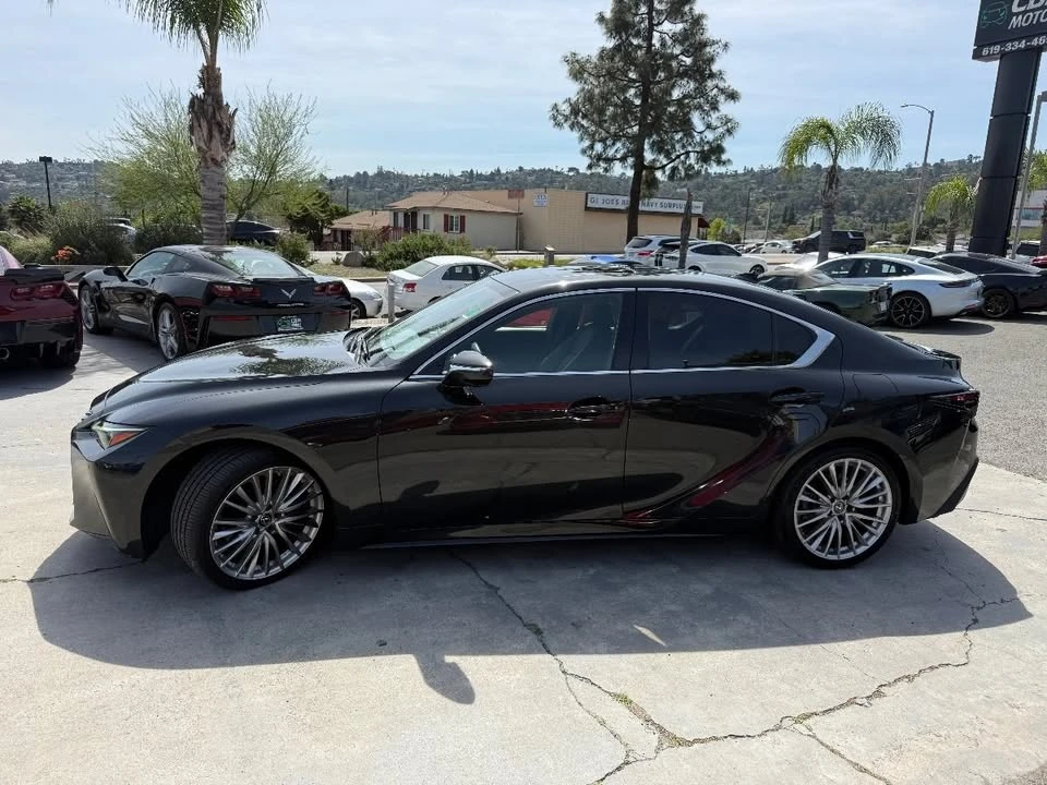 2022 Lexus IS 3rd Gen - Image 8 of 20
