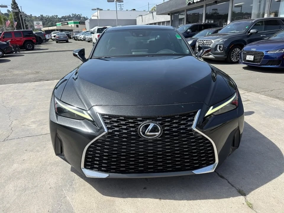 2022 Lexus IS 3rd Gen - Image 4 of 20