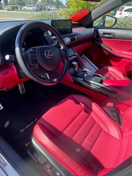 2022 Lexus IS 3rd Gen - Image 7 of 9