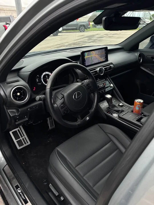 2022 Lexus IS 3rd Gen - Image 6 of 8