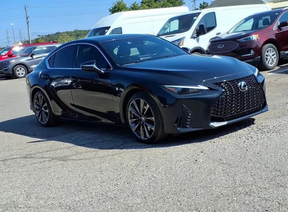 2022 Lexus IS 3rd Gen - Image 2 of 9