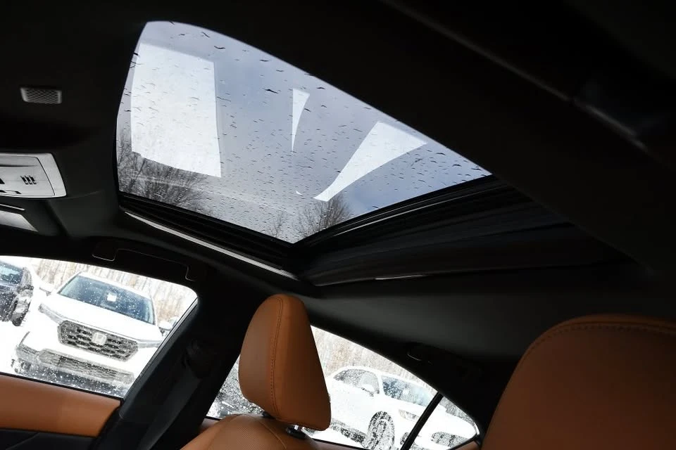 2022 Lexus IS 3rd Gen - Image 17 of 20