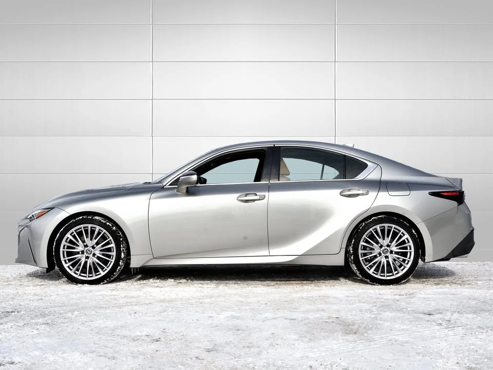 2022 Lexus IS 3rd Gen - Image 3 of 20