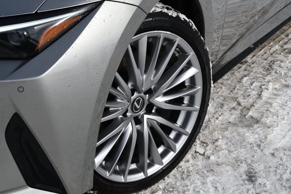 2022 Lexus IS 3rd Gen - Image 7 of 20