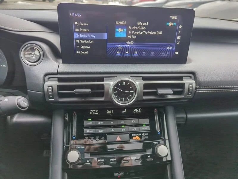 2022 Lexus IS 3rd Gen - Image 14 of 19