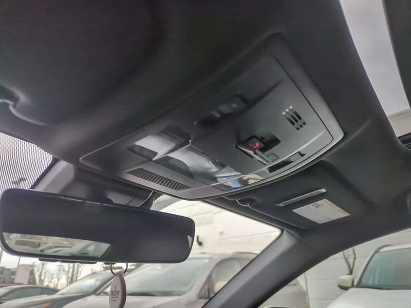 2022 Lexus IS 3rd Gen - Image 15 of 19