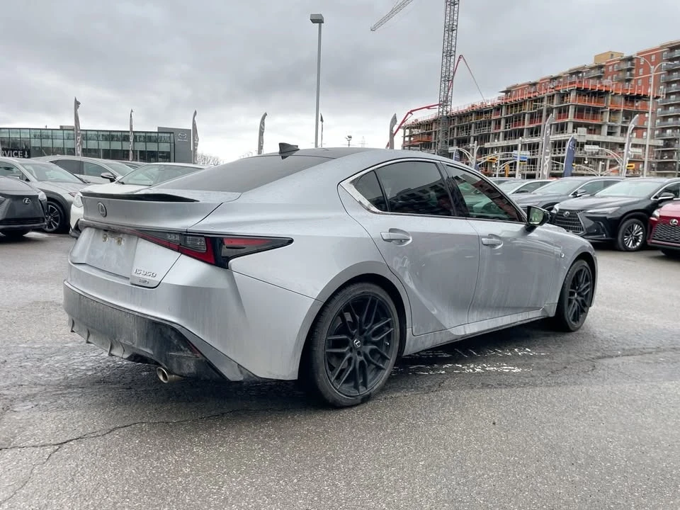 2022 Lexus IS 3rd Gen - Image 13 of 18