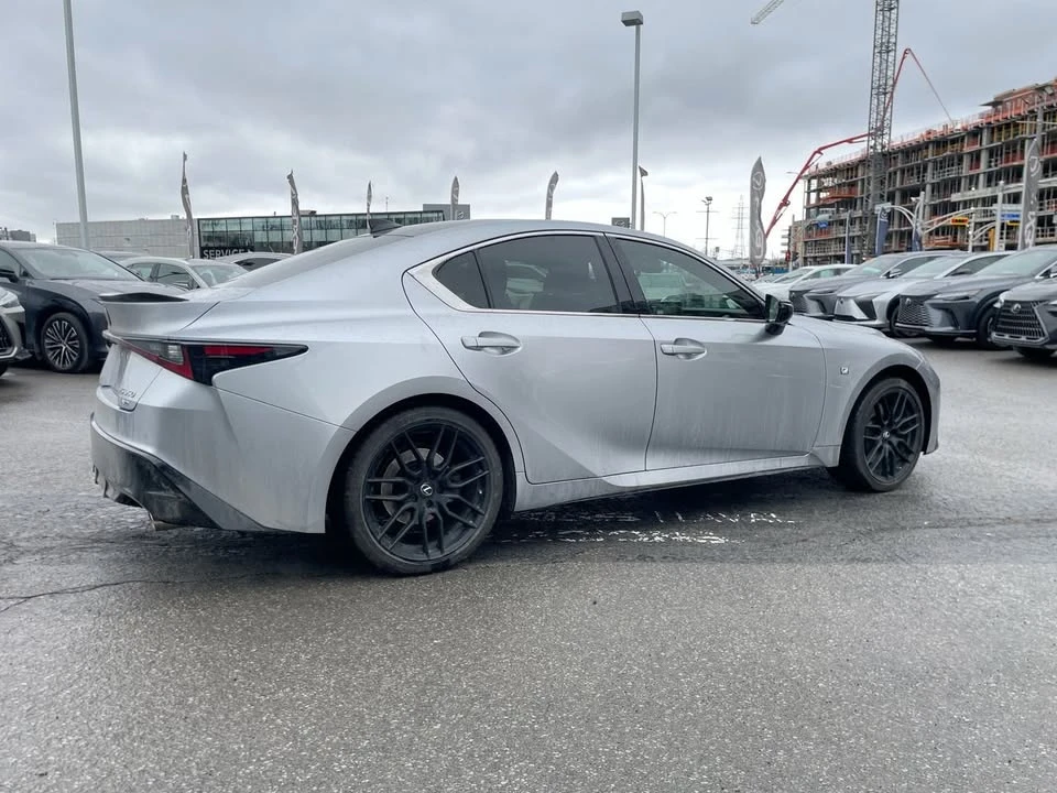 2022 Lexus IS 3rd Gen - Image 14 of 18