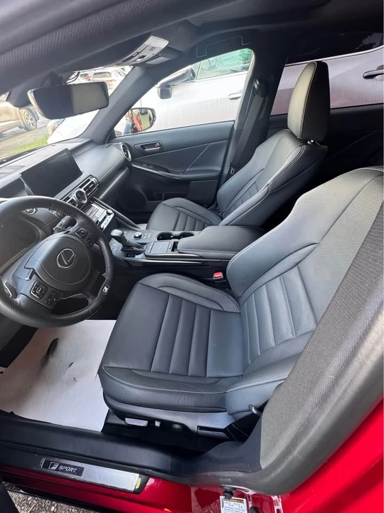 2022 Lexus IS 3rd Gen - Image 4 of 5