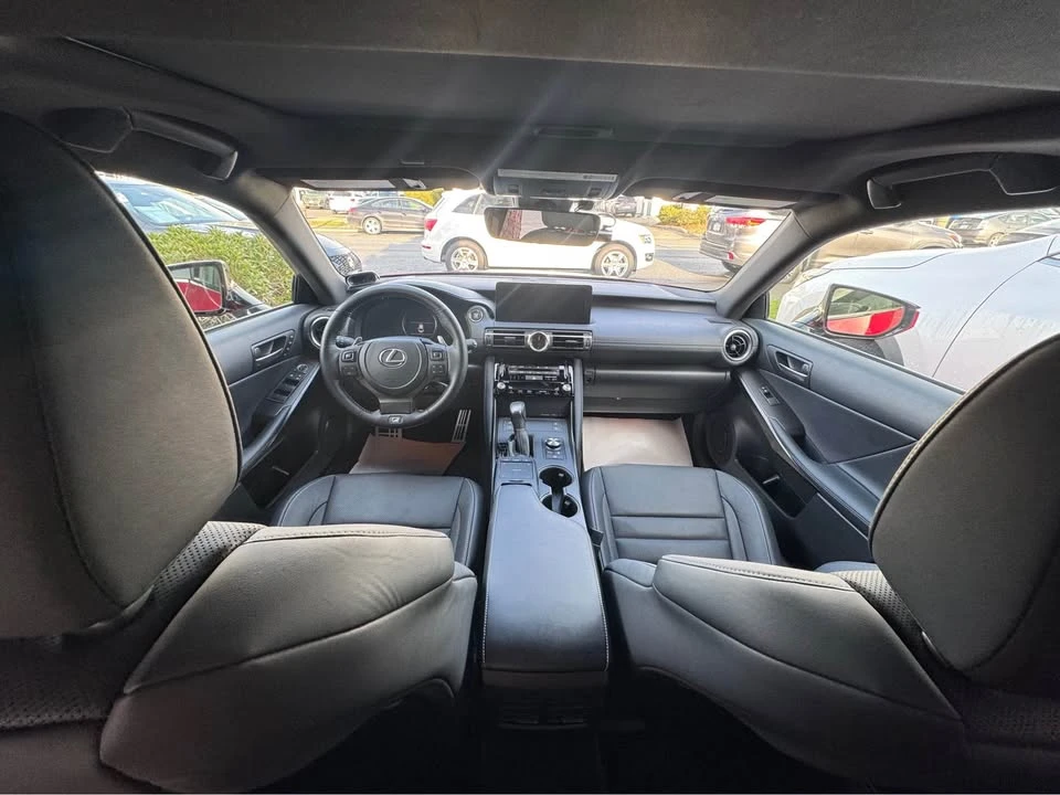 2022 Lexus IS 3rd Gen - Image 5 of 5