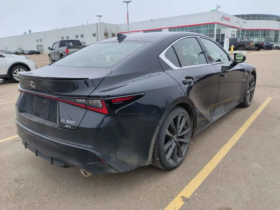 2022 Lexus IS 3rd Gen - Image 3 of 12