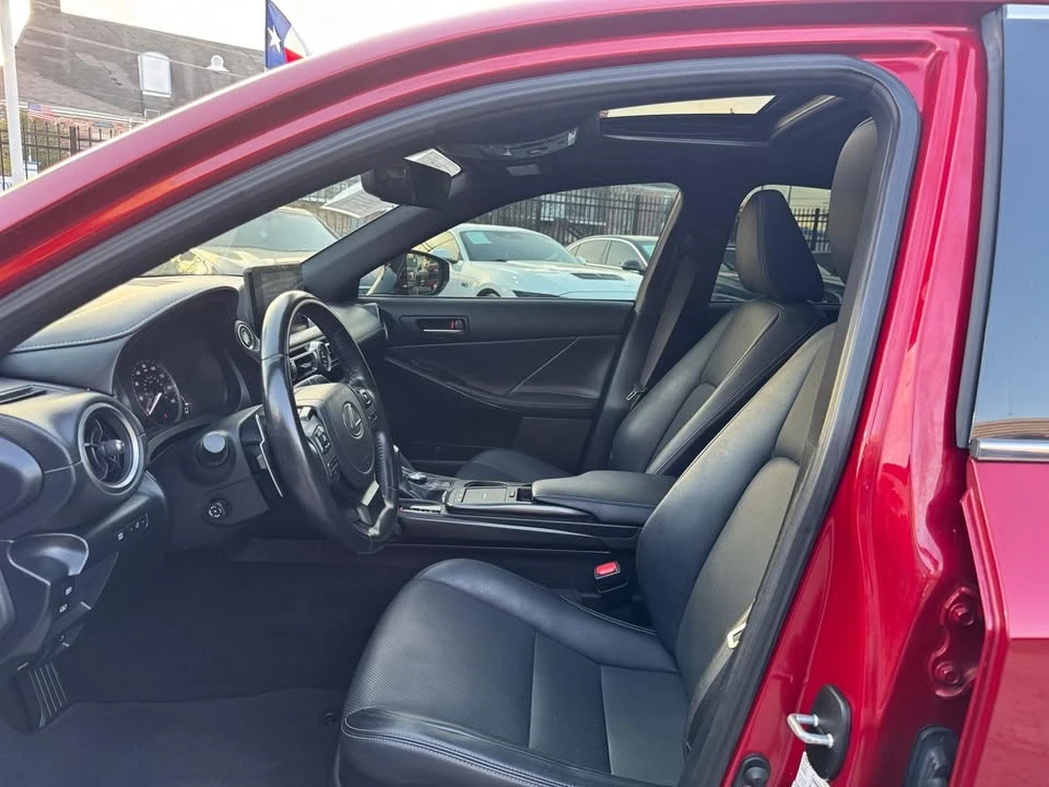2022 Lexus IS 3rd Gen - Image 3 of 4
