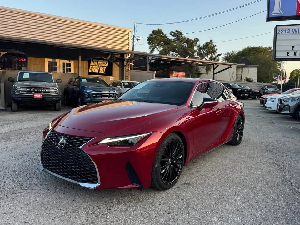 2022 Lexus IS 3rd Gen - Image 2 of 4