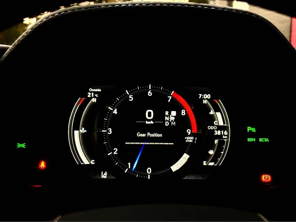 2022 Lexus LC - Image 12 of 20