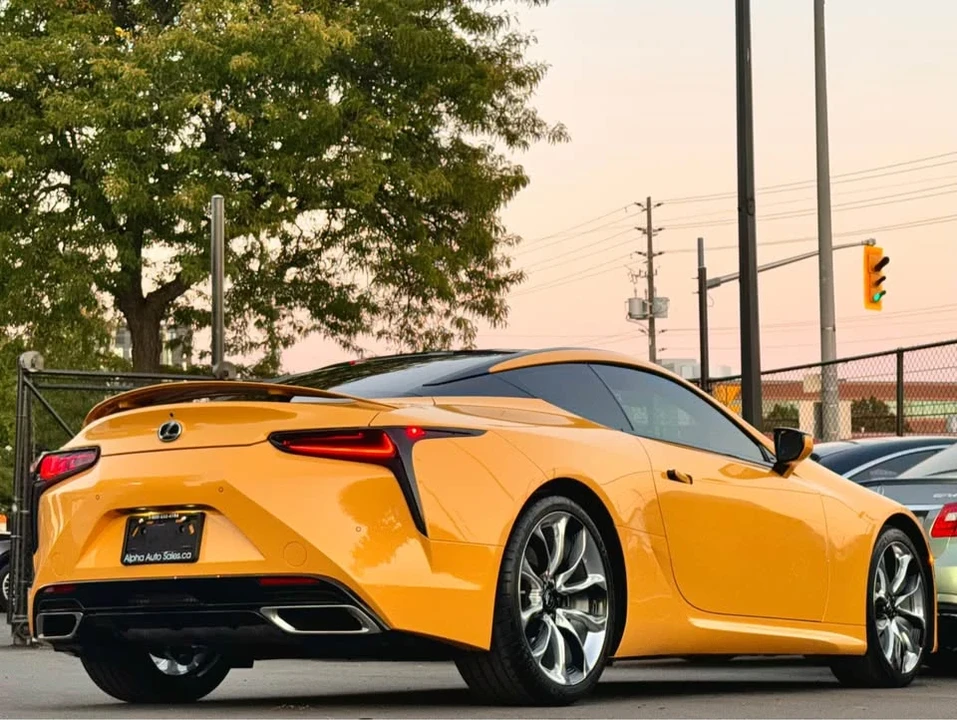2022 Lexus LC - Image 4 of 20