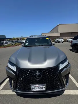 2022 Lexus LX 600 F Sport 4WD w/ Accessory Package