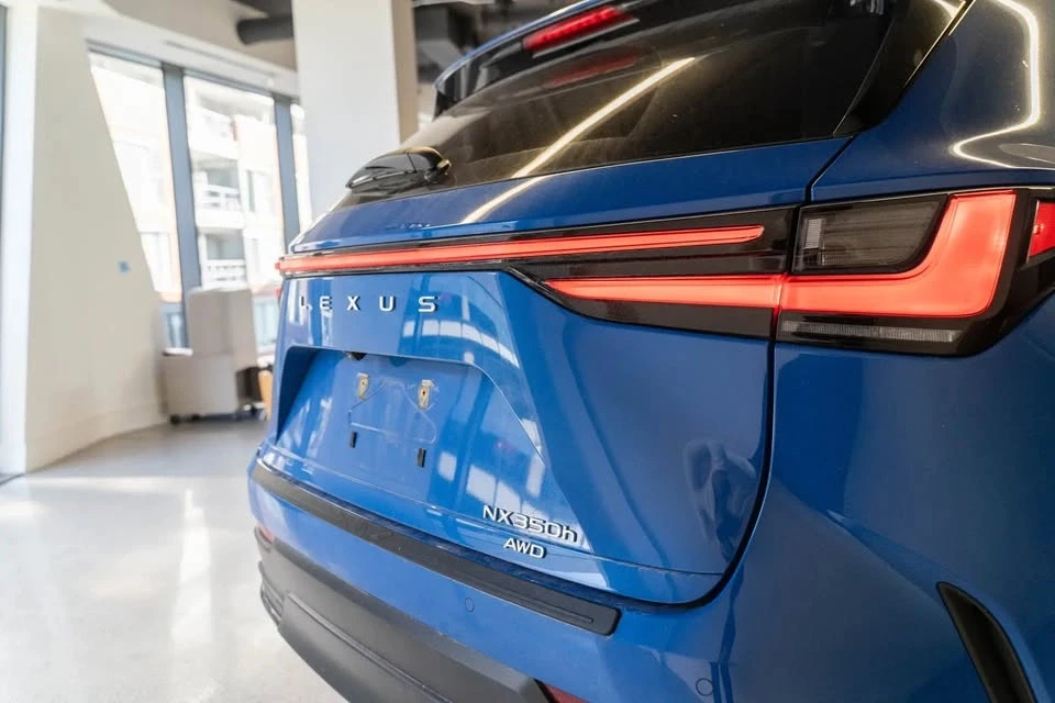 2022 Lexus NX 2nd Gen - Image 18 of 18