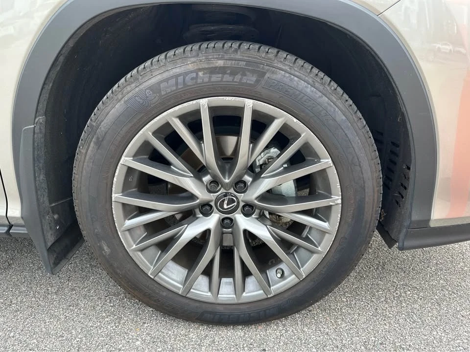 2022 Lexus RX 4th Gen - Image 6 of 12