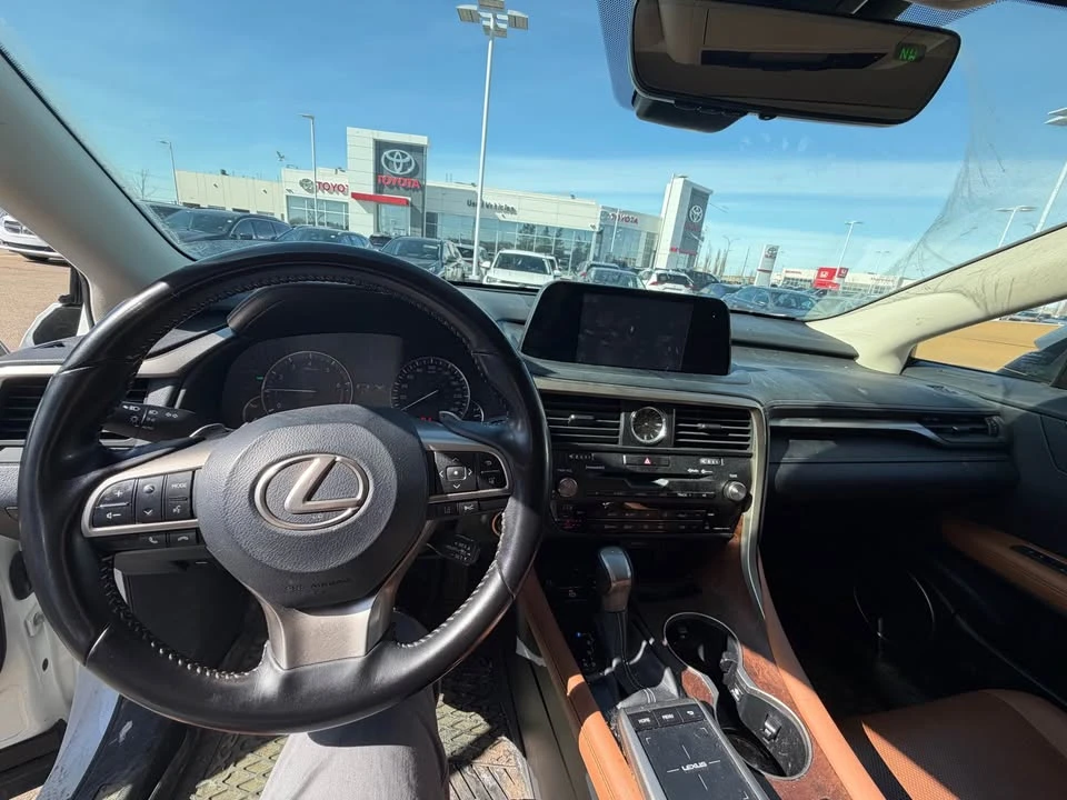 2022 Lexus RX 4th Gen - Image 5 of 8