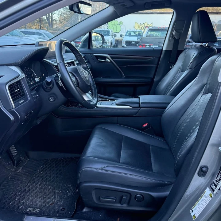2022 Lexus RX 4th Gen - Image 11 of 16