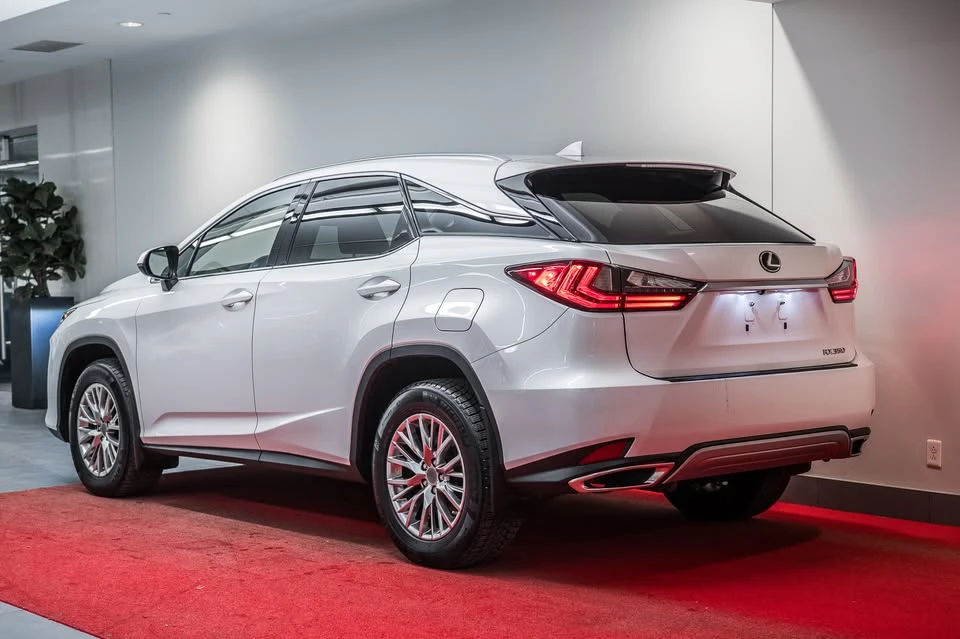 2022 Lexus RX 4th Gen - Image 6 of 10