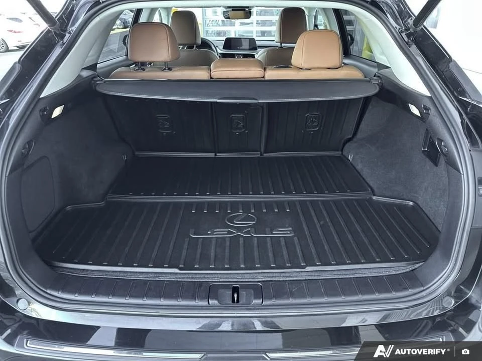2022 Lexus RX 4th Gen - Image 9 of 17