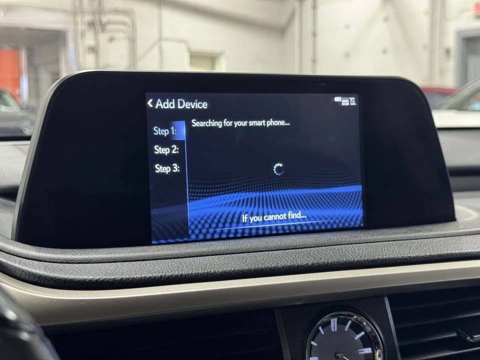 2022 Lexus RX 4th Gen - Image 14 of 18