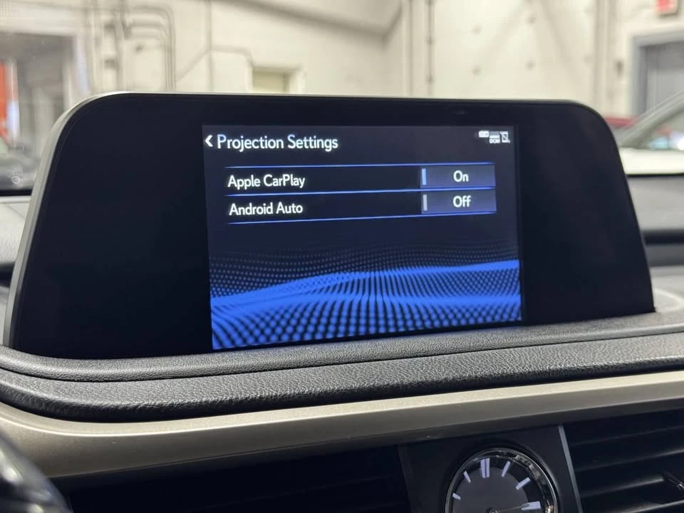 2022 Lexus RX 4th Gen - Image 13 of 18