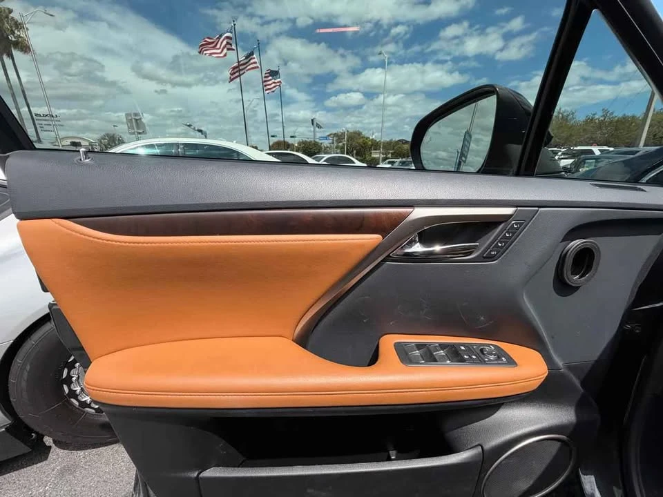 2022 Lexus RX 4th Gen - Image 10 of 19
