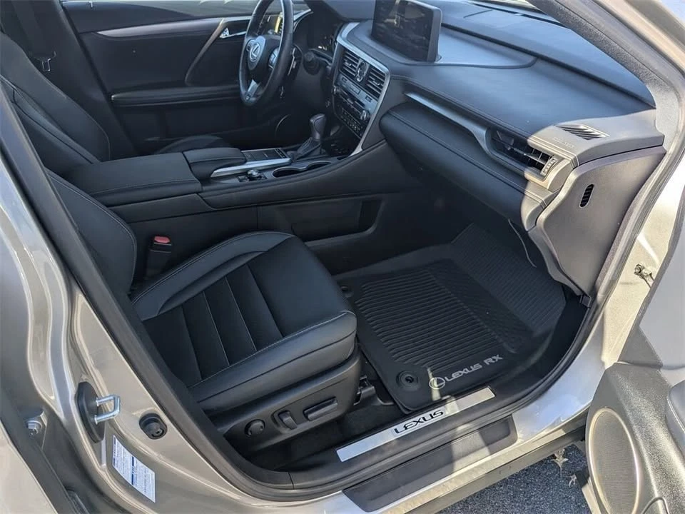 2022 Lexus RX 4th Gen - Image 9 of 14
