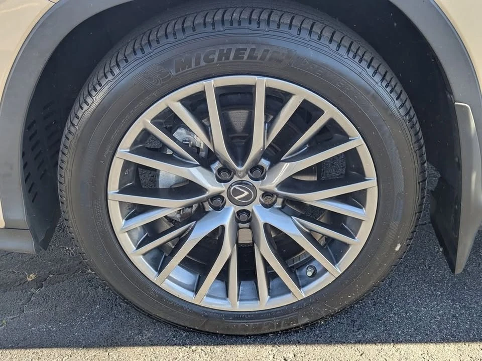 2022 Lexus RX 4th Gen - Image 8 of 16