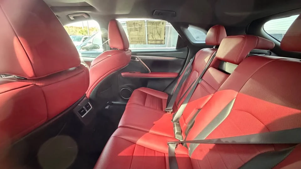 2022 Lexus RX 4th Gen - Image 17 of 19