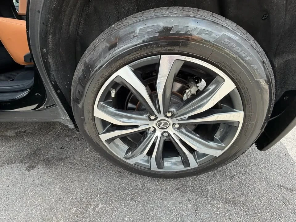 2022 Lexus RX 4th Gen - Image 15 of 20