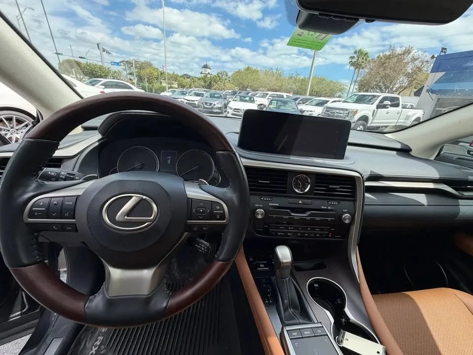 2022 Lexus RX 4th Gen - Image 19 of 20