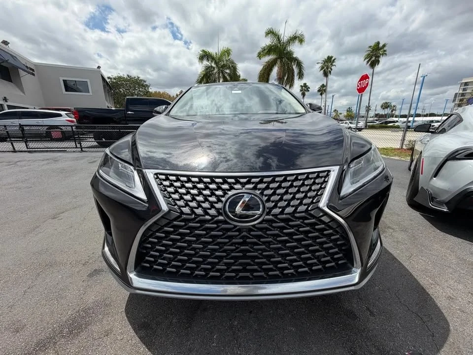 2022 Lexus RX 4th Gen - Image 8 of 20