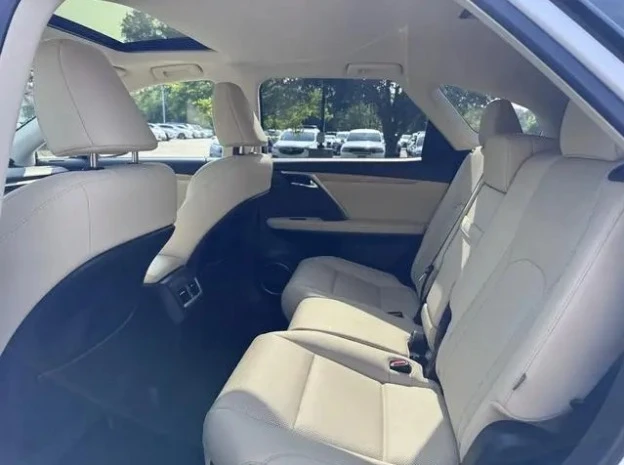 2022 Lexus RX 4th Gen - Image 7 of 8