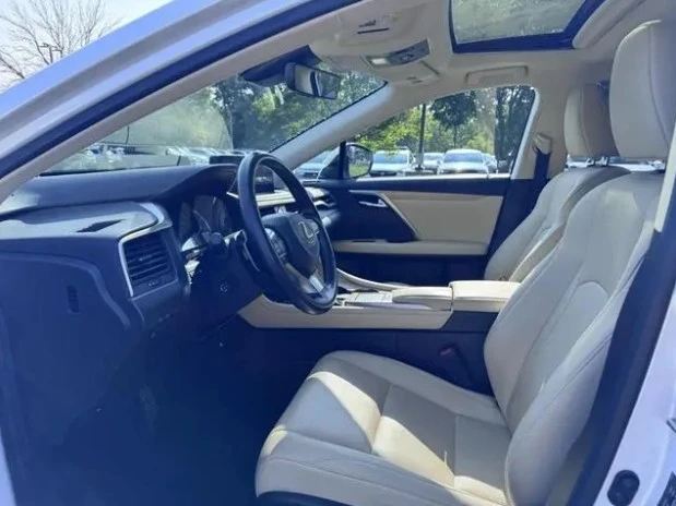 2022 Lexus RX 5th Gen - Image 5 of 8