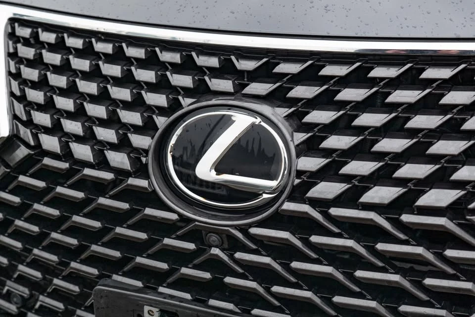 2022 Lexus RX 4th Gen - Image 9 of 10